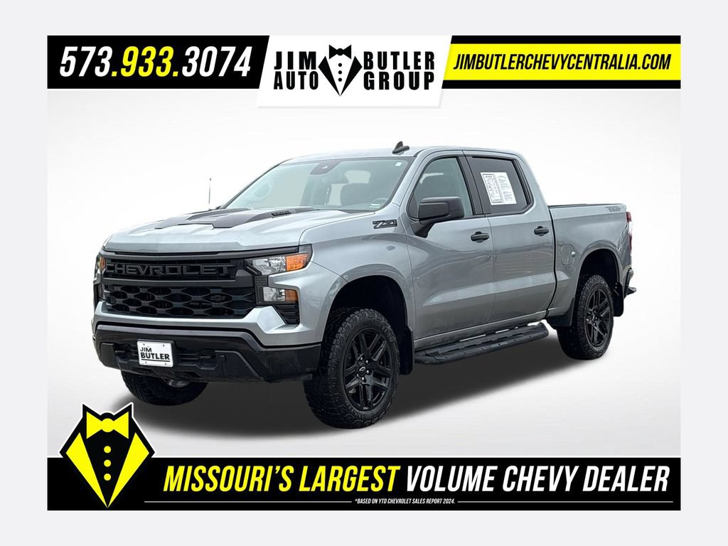 Used 2025 Chevrolet Silverado 1500 Custom Trail Boss w/ Dark Appearance Package AWD/4WD image 1