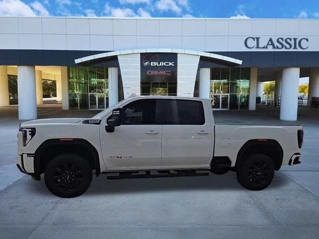 Used 2025 GMC Sierra 2500 AT4 AWD/4WD image 4