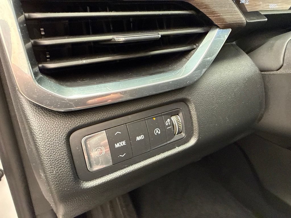 Used 2025 GMC Acadia Denali AWD/4WD image 25