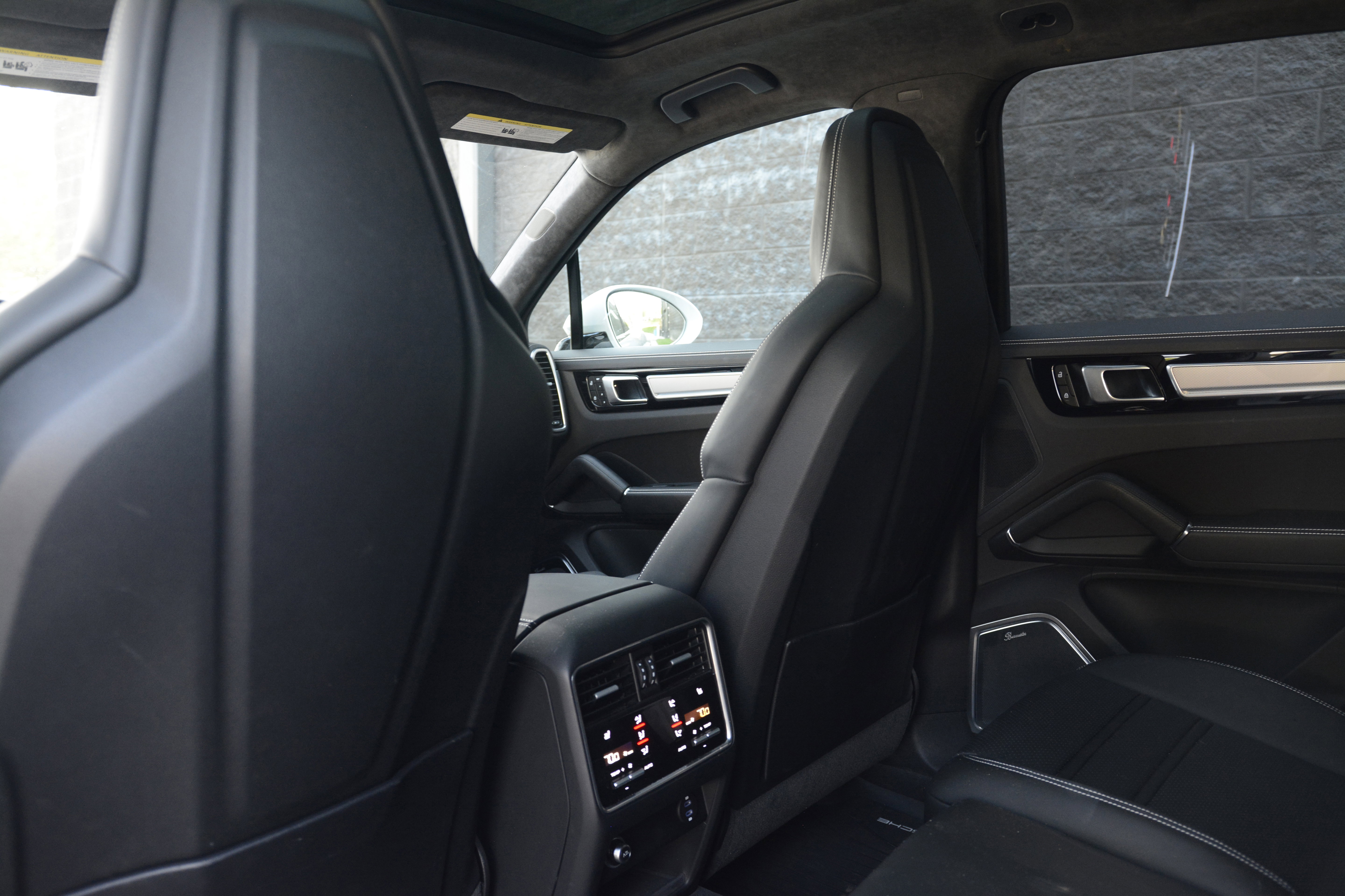 Certified 2022 Porsche Cayenne GTS AWD/4WD image 35