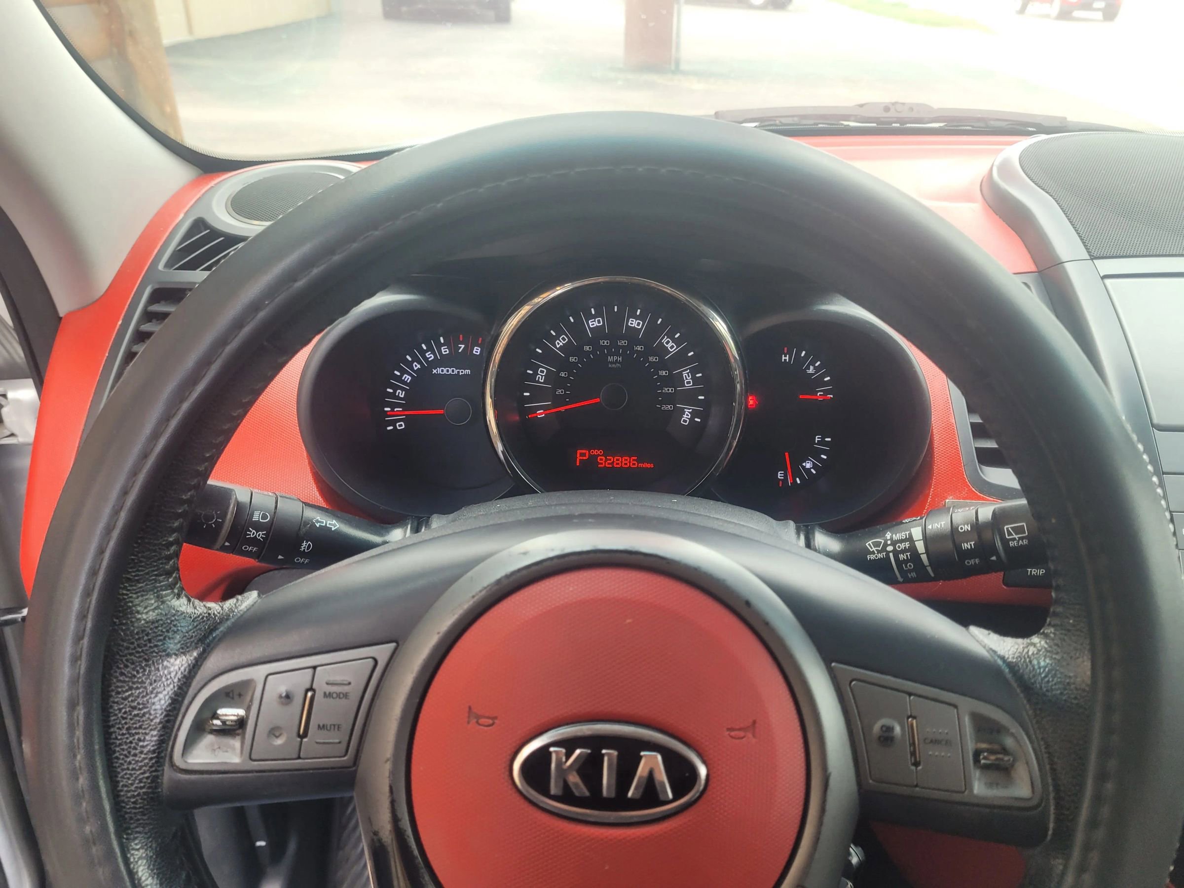 Used 2011 Kia Soul Sport w/ Premium Pkg FWD image 7