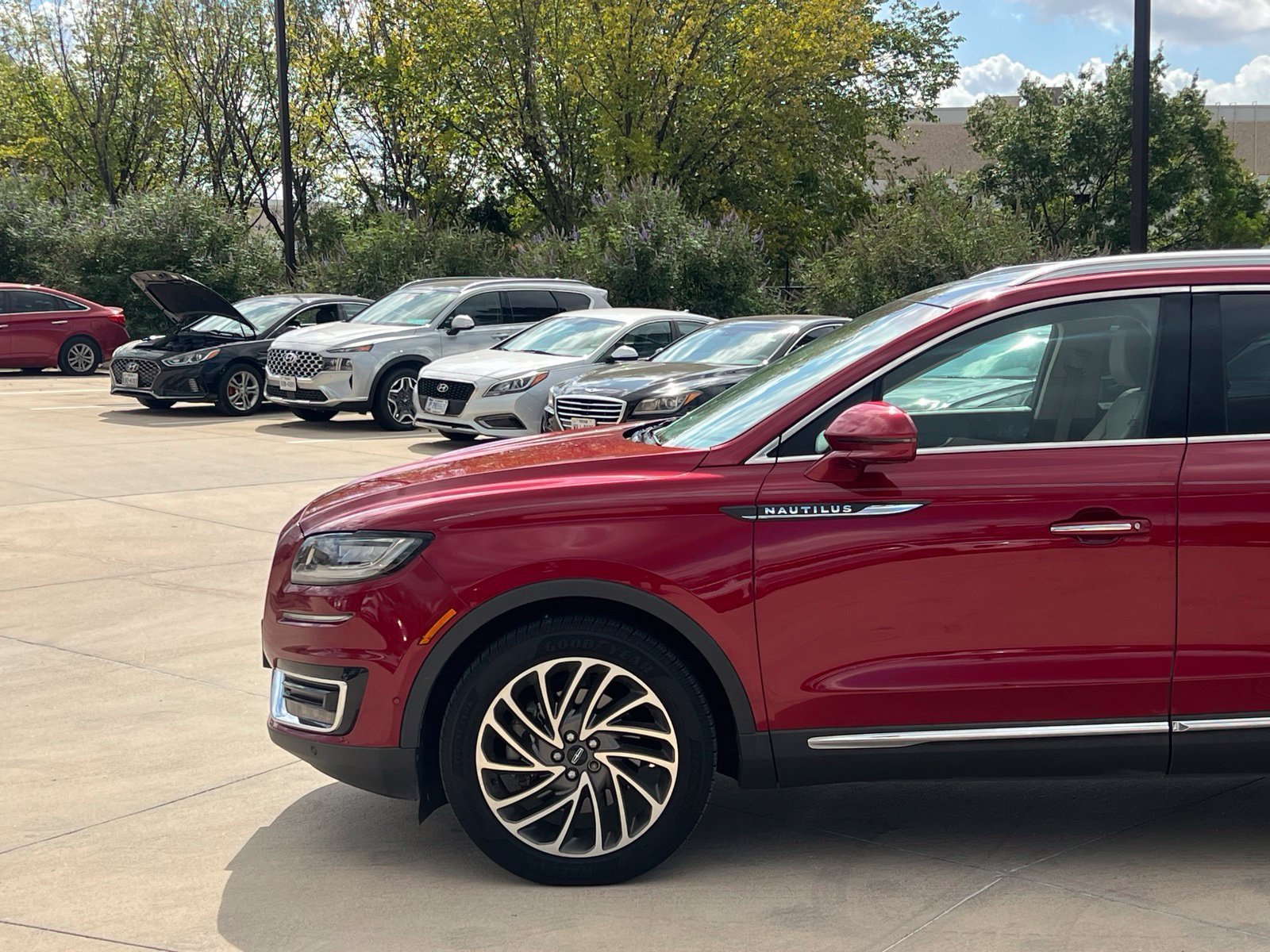 Used 2019 Lincoln Nautilus Reserve FWD image 7