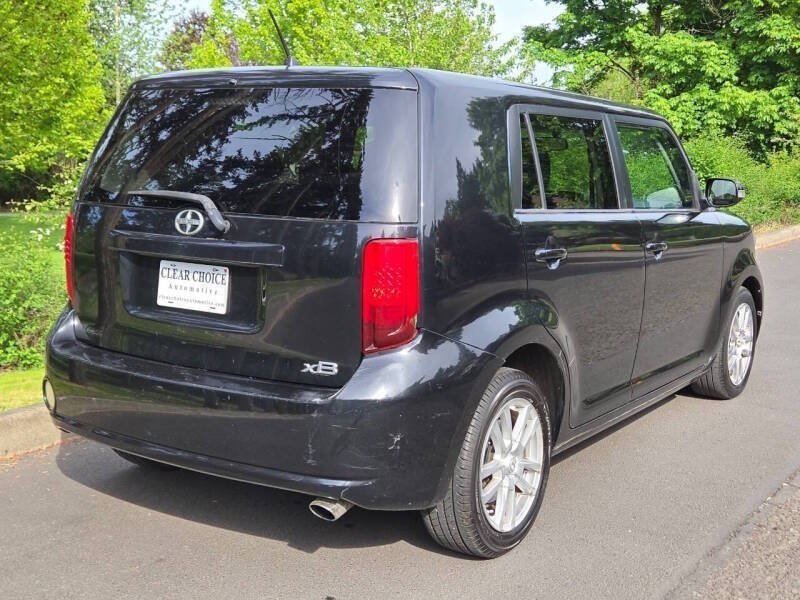 Used 2008 Scion xB FWD image 5