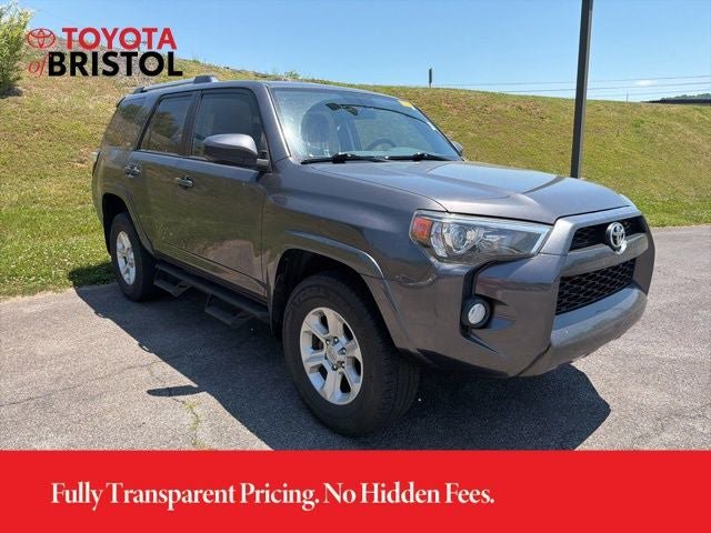 Used 2019 Toyota 4Runner SR5 AWD/4WD image 17