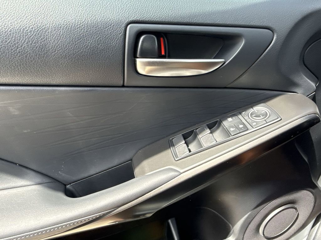 Used 2022 Lexus IS 350 F Sport RWD image 29