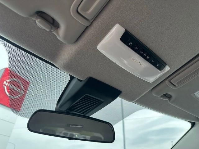 Used 2025 Nissan Kicks Play S image 44