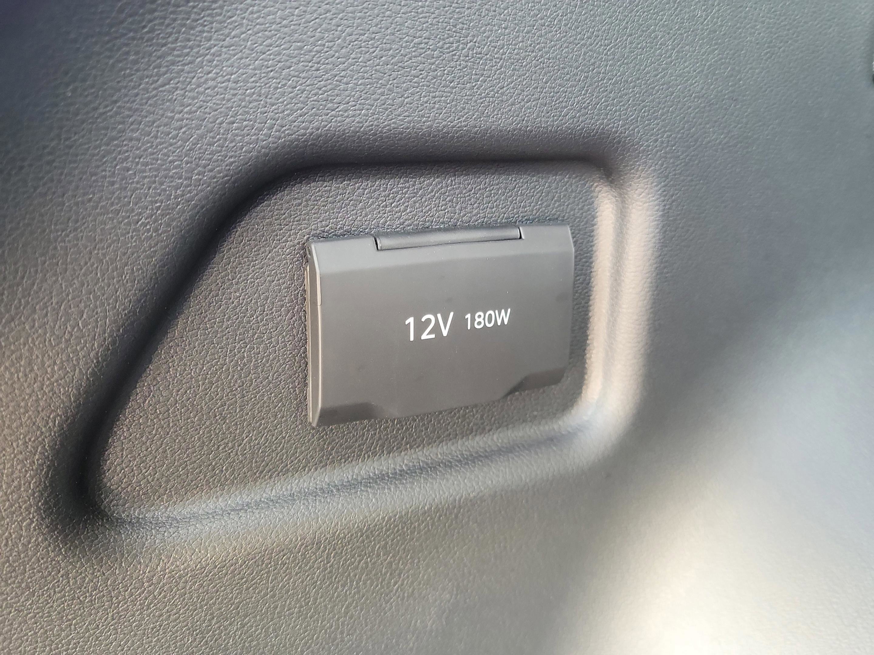 Used 2025 Hyundai Tucson SEL FWD image 38
