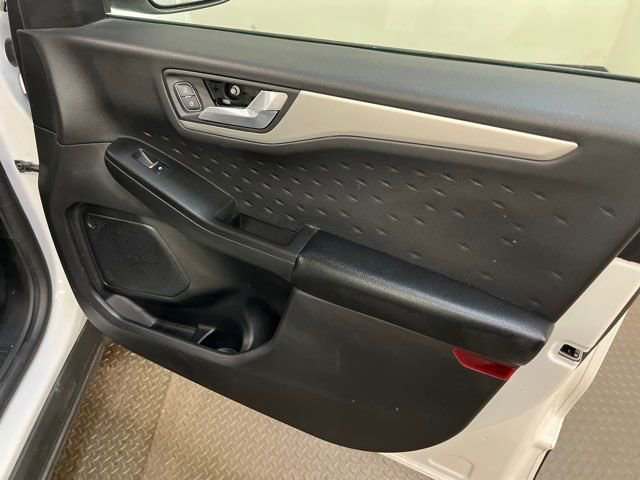 Used 2020 Ford Escape SEL image 7