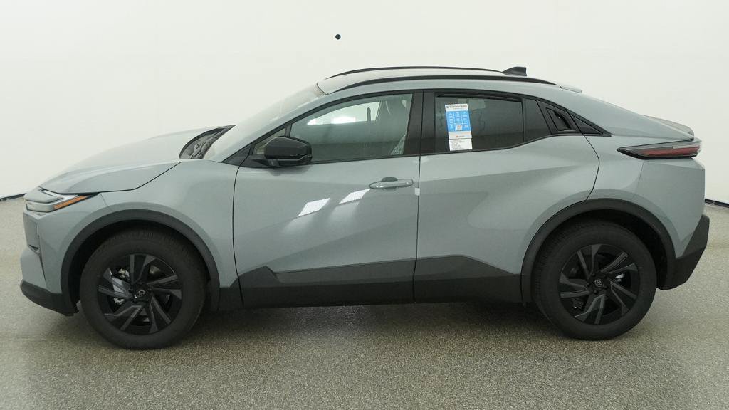 New 2026 Toyota C-HR w/ Cold Weather Package AWD/4WD image 6