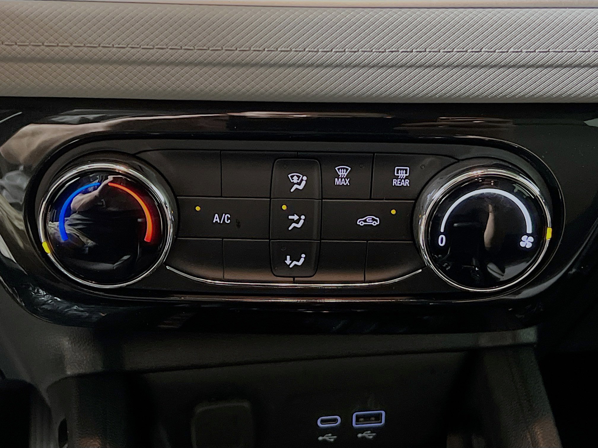 Used 2024 Chevrolet TrailBlazer LT image 26