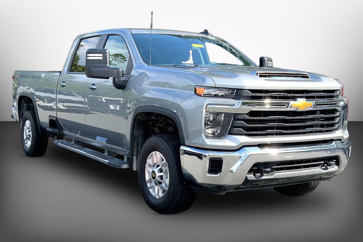 Used 2026 Chevrolet Silverado 2500 LT AWD/4WD image 5