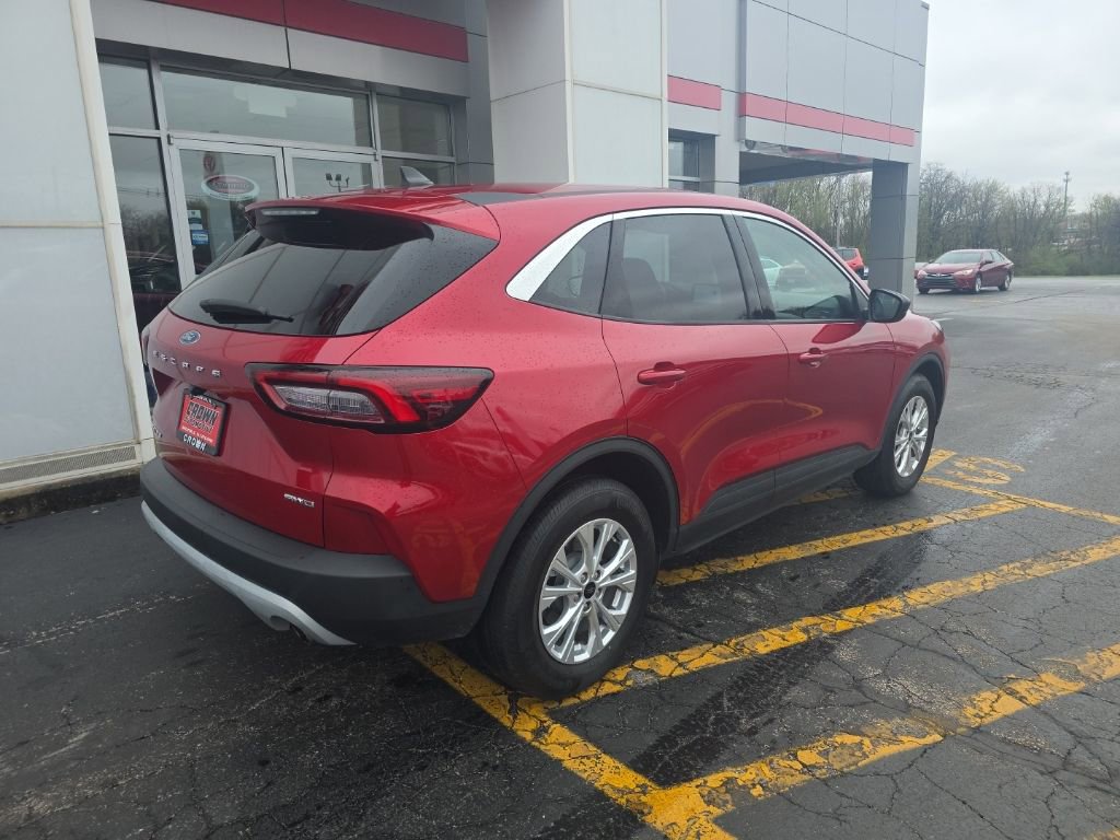 Used 2023 Ford Escape Active image 3