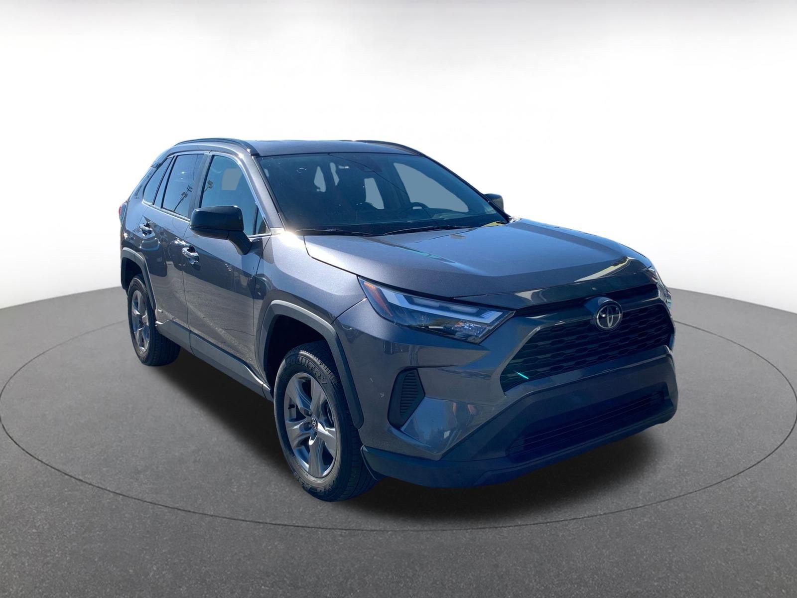 Used 2025 Toyota RAV4 LE image 1