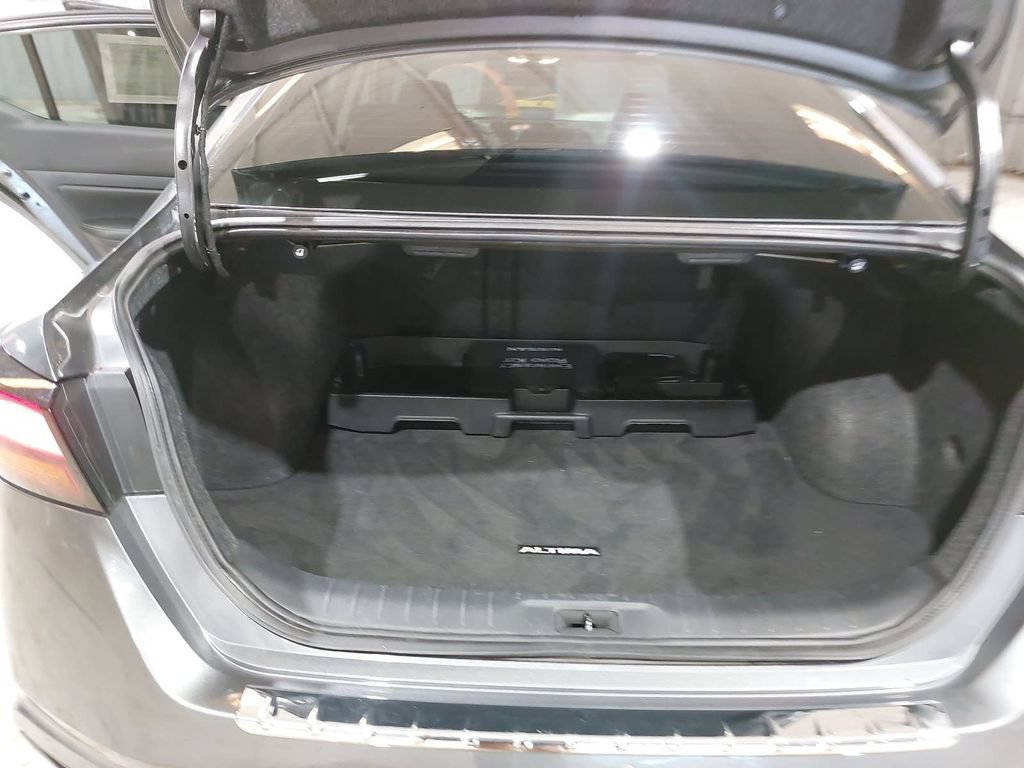 Used 2022 Nissan Altima 2.5 SL AWD/4WD image 12