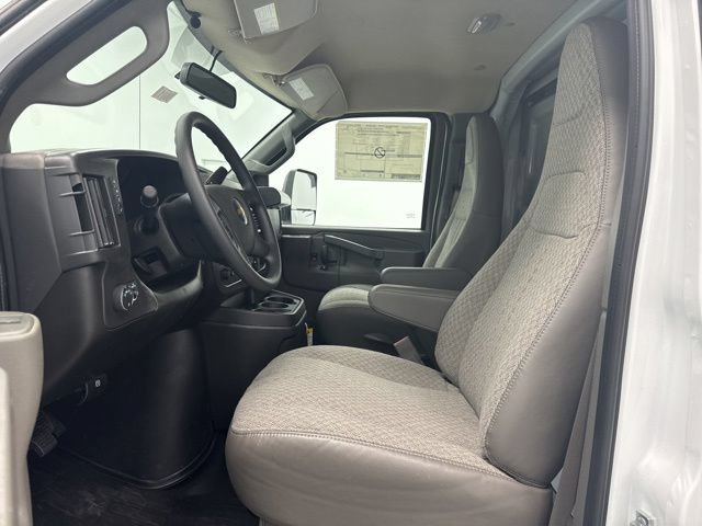 New 2026 Chevrolet Express 3500 w/ Power Convenience Package RWD image 20