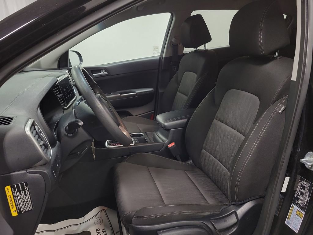 Used 2022 Kia Sportage LX image 13