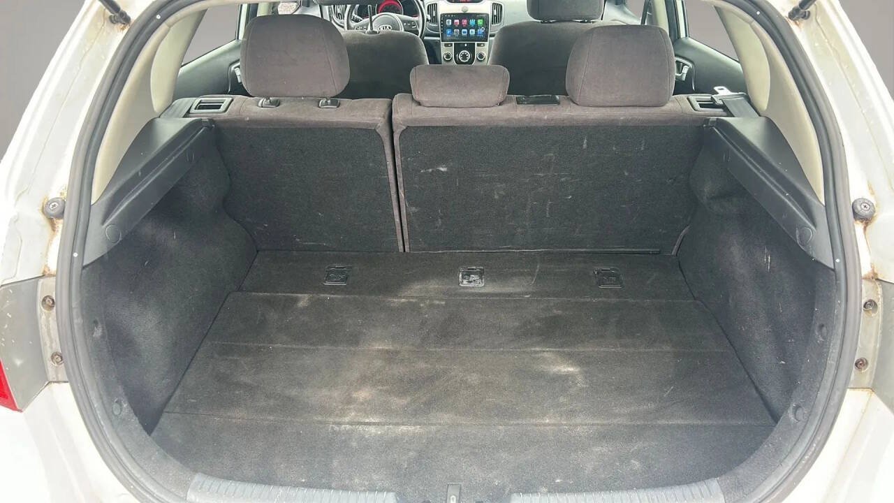 Used 2011 Kia Forte SX FWD image 15