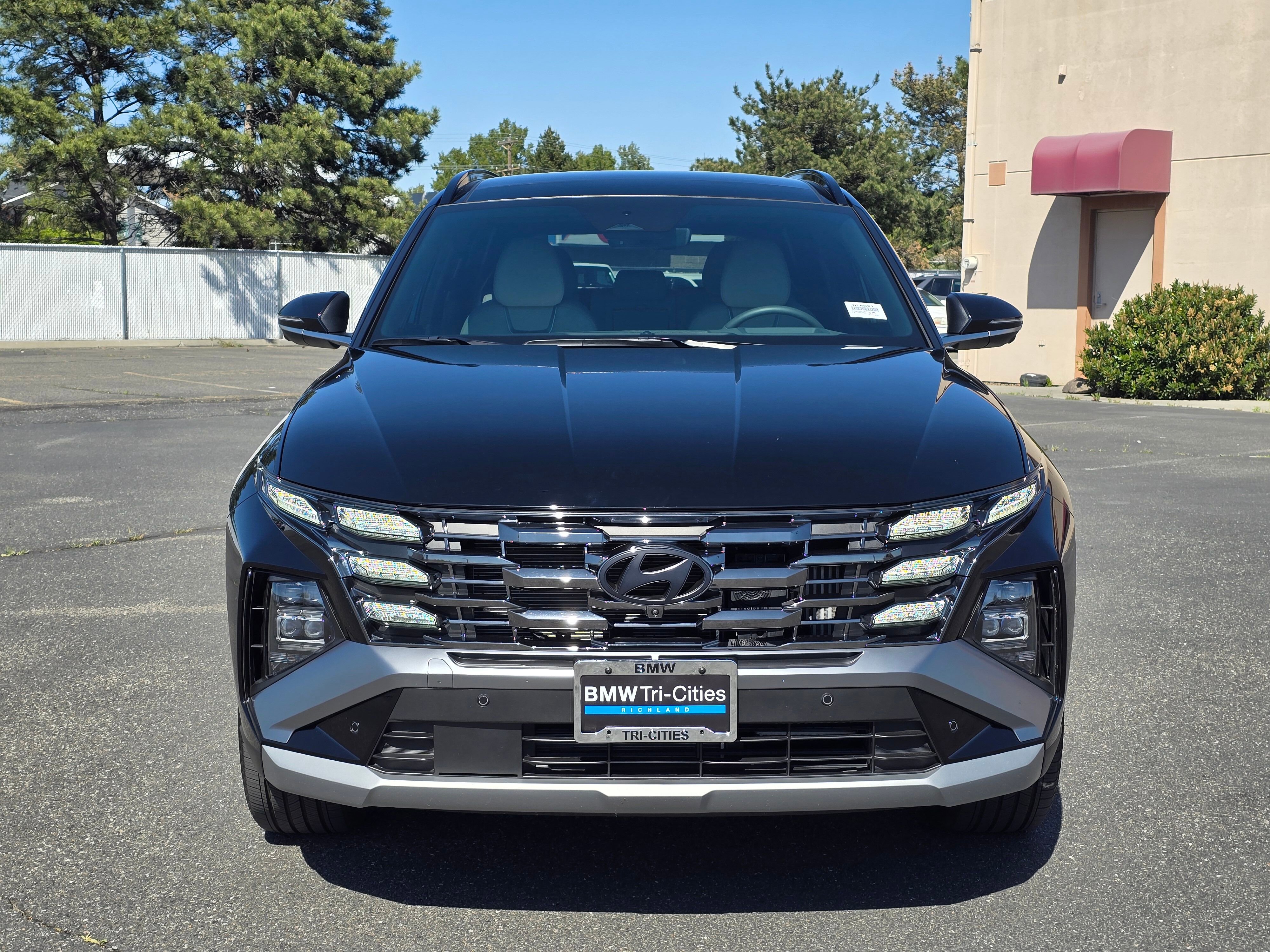 Used 2025 Hyundai Tucson Limited AWD/4WD image 37