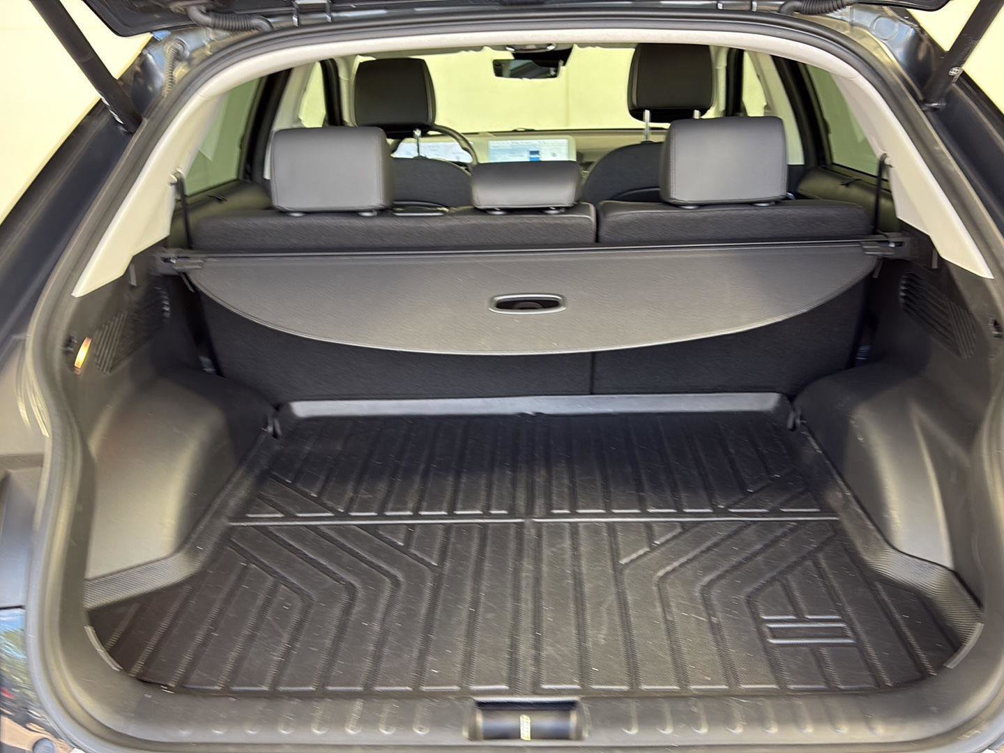 Used 2024 Hyundai Ioniq 5 Limited AWD/4WD image 8