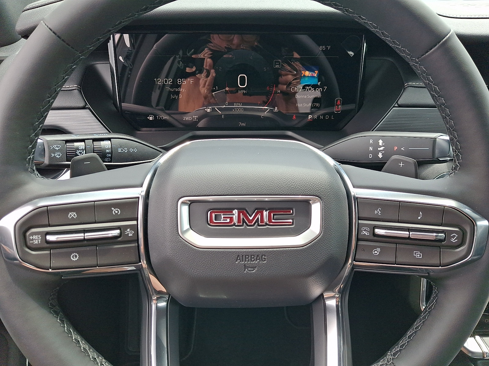 New 2026 GMC Acadia Elevation w/ Elevation Premium Package AWD/4WD image 10