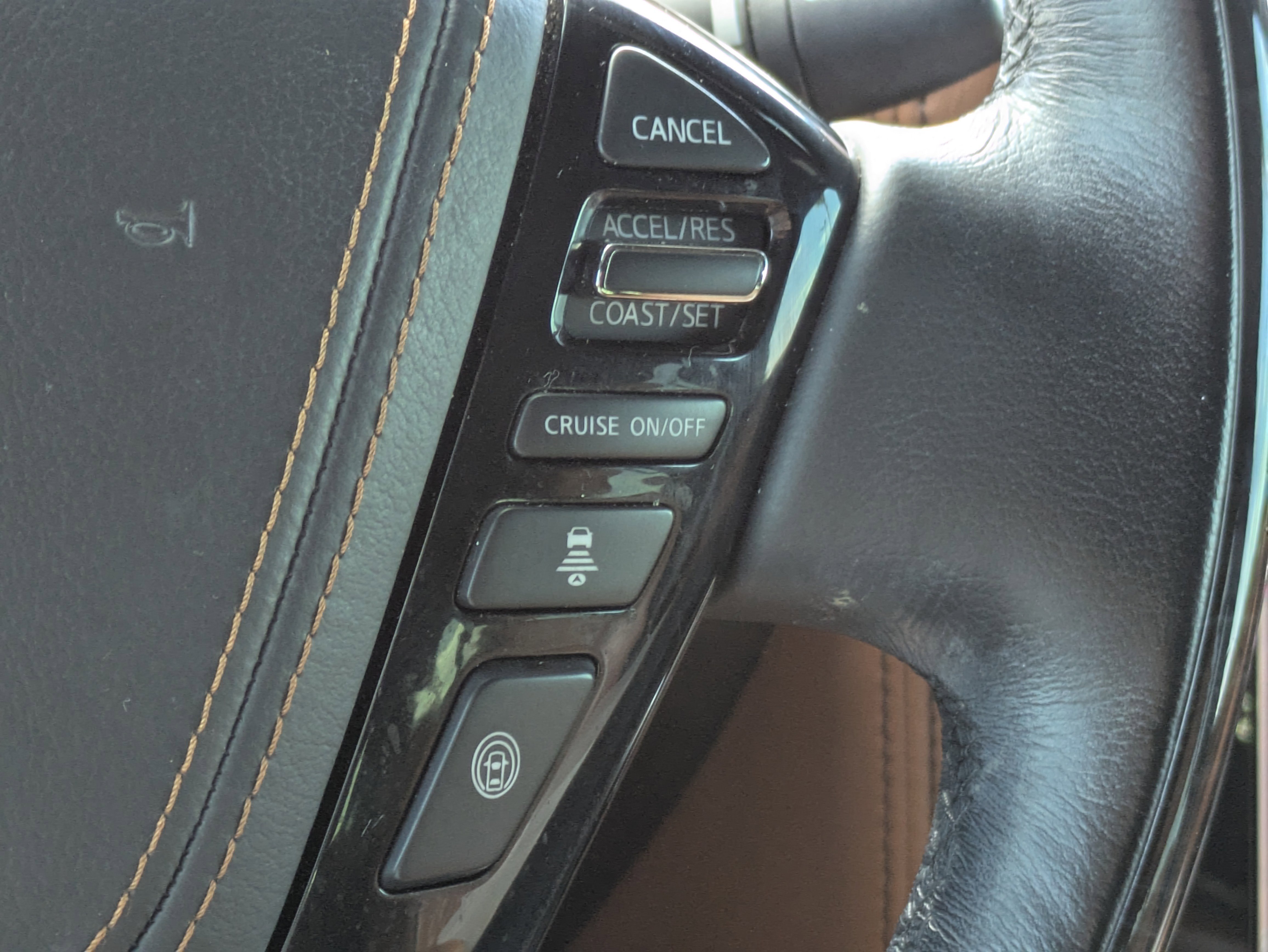 Used 2021 INFINITI QX80 Sensory w/ All-Season Package image 28