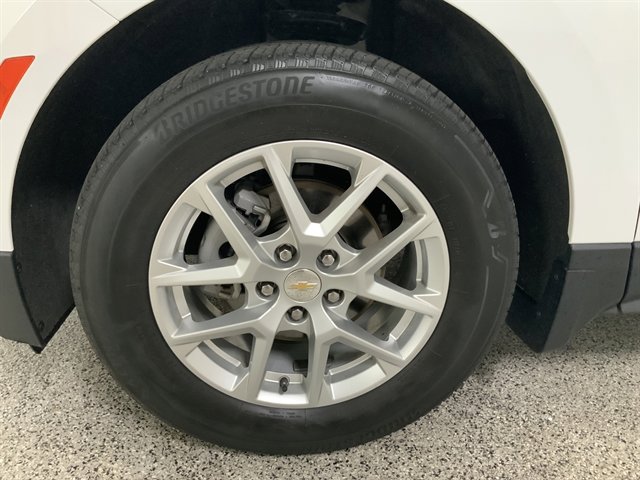 Used 2023 Chevrolet Equinox LT w/ LPO, Floor Liner Package image 10