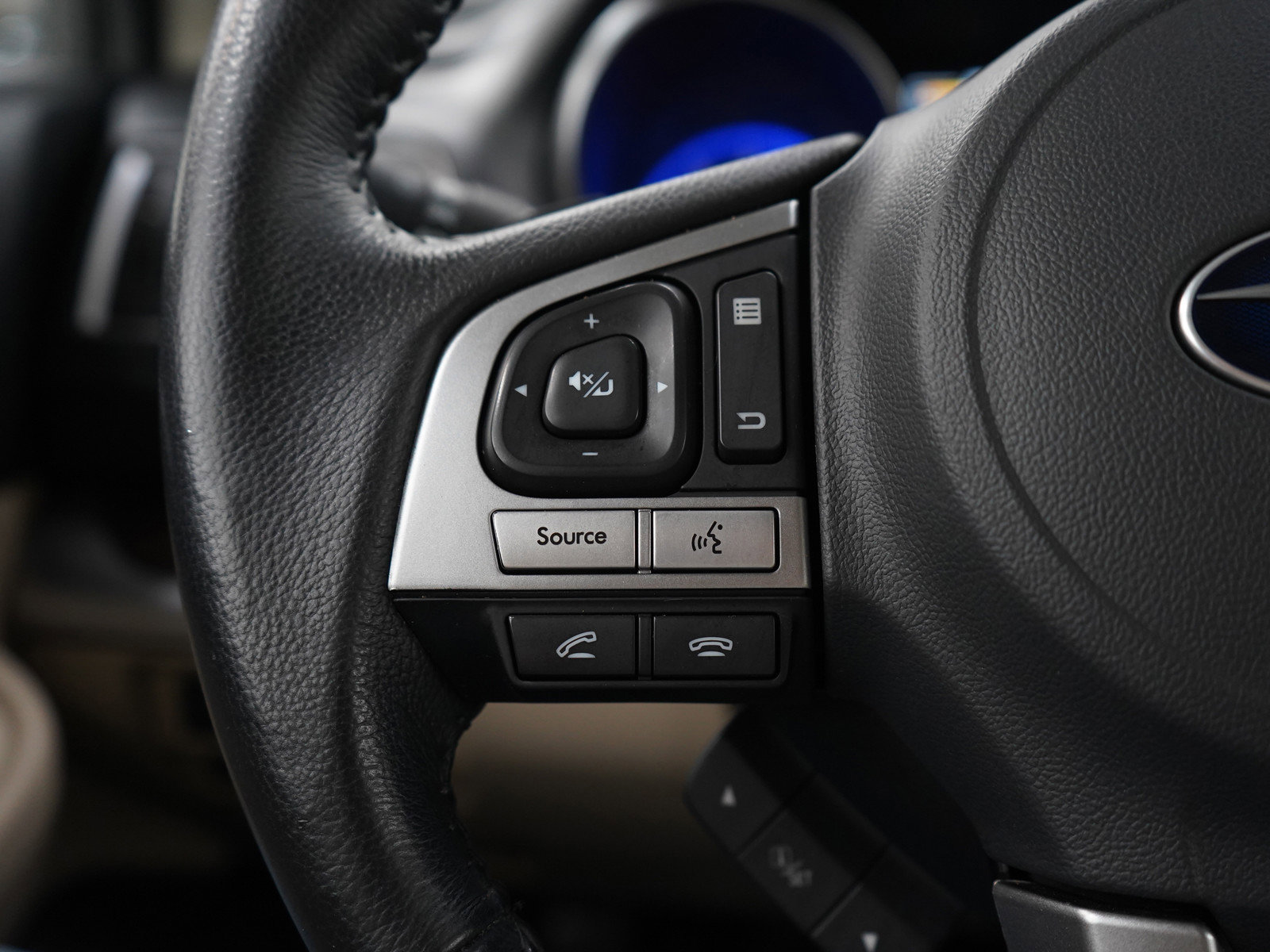 Used 2017 Subaru Outback 3.6R Limited image 27