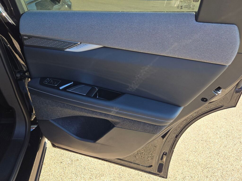 New 2026 Cadillac Optiq Luxury 1 image 9