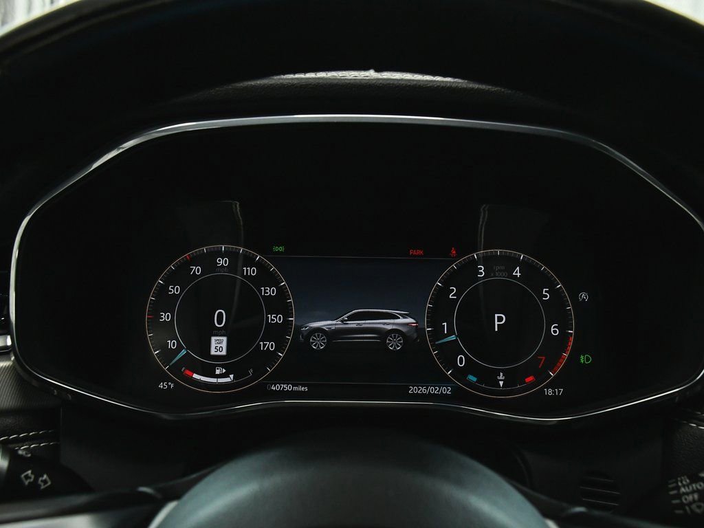 Used 2024 Jaguar F-PACE R-Dynamic S image 39