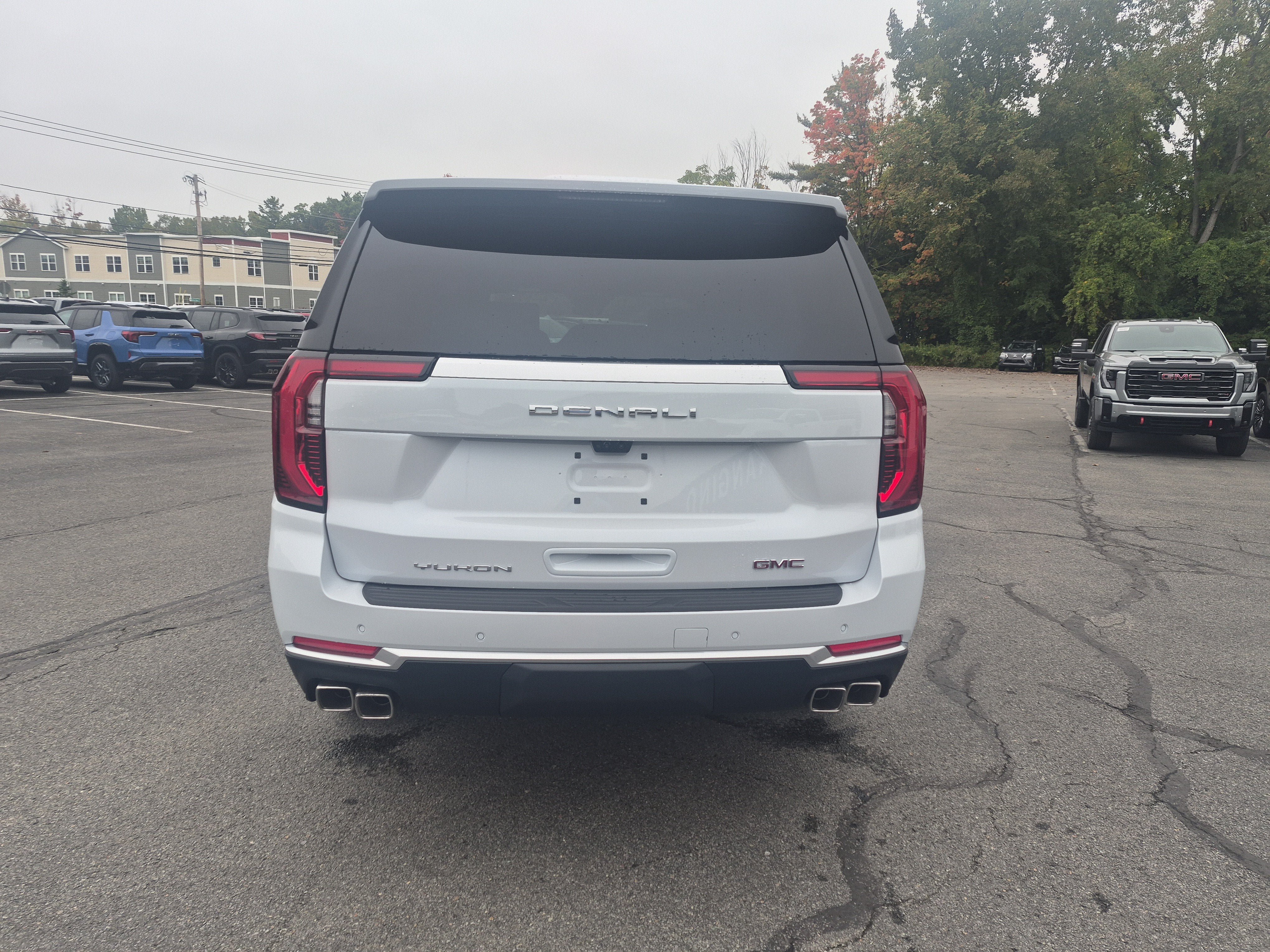 New 2027 GMC Yukon XL Denali w/ Denali Reserve Package AWD/4WD image 4