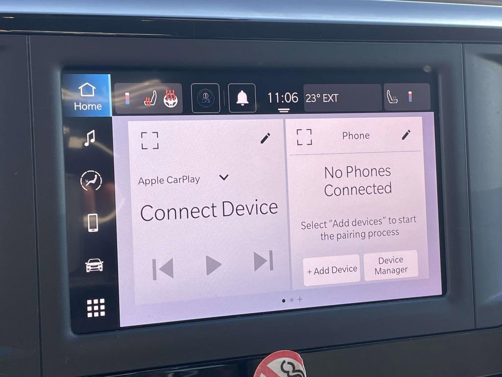 Used 2024 Chrysler Voyager LX image 16