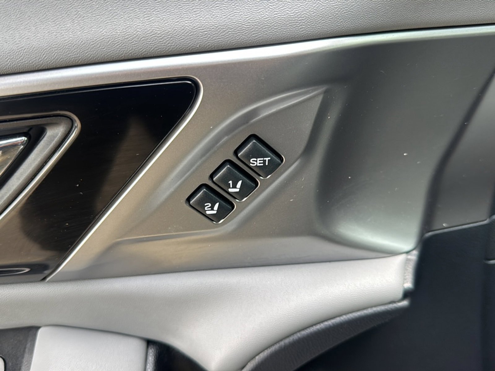 Certified 2022 Subaru Legacy Limited AWD/4WD image 18