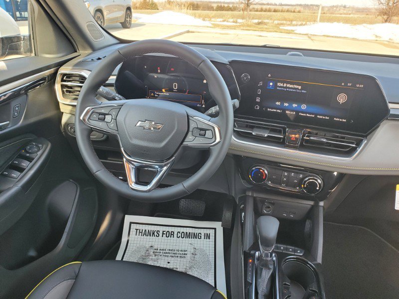Used 2024 Chevrolet TrailBlazer ACTIV w/ Driver Confidence Package FWD image 21