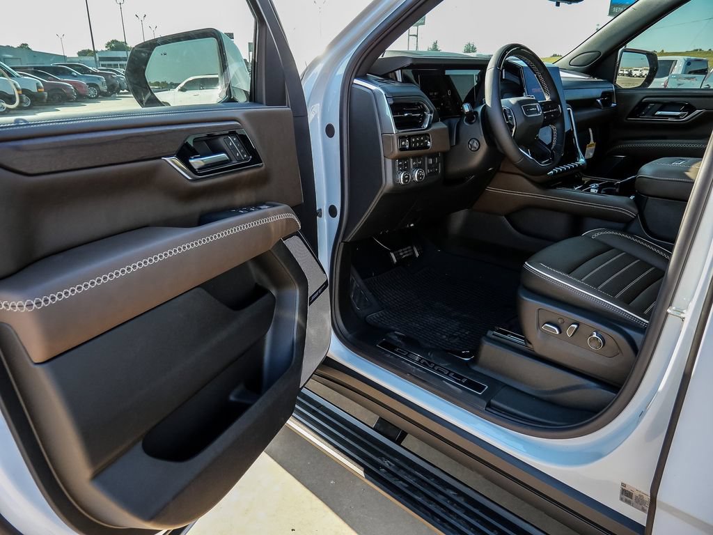 New 2027 GMC Yukon XL Denali Ultimate AWD/4WD image 35