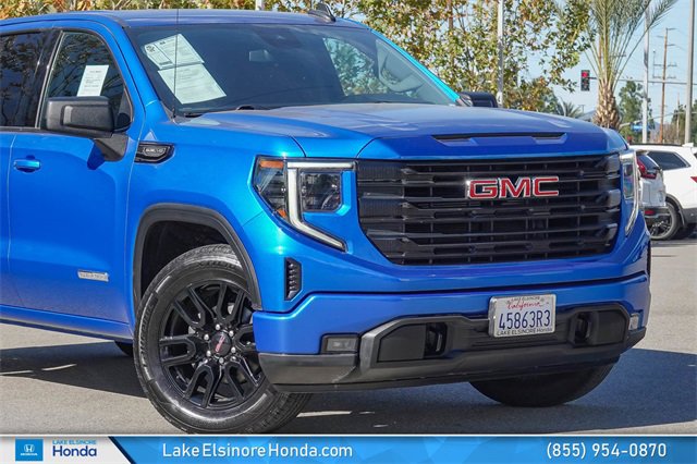 Used 2022 GMC Sierra 1500 Elevation image 2