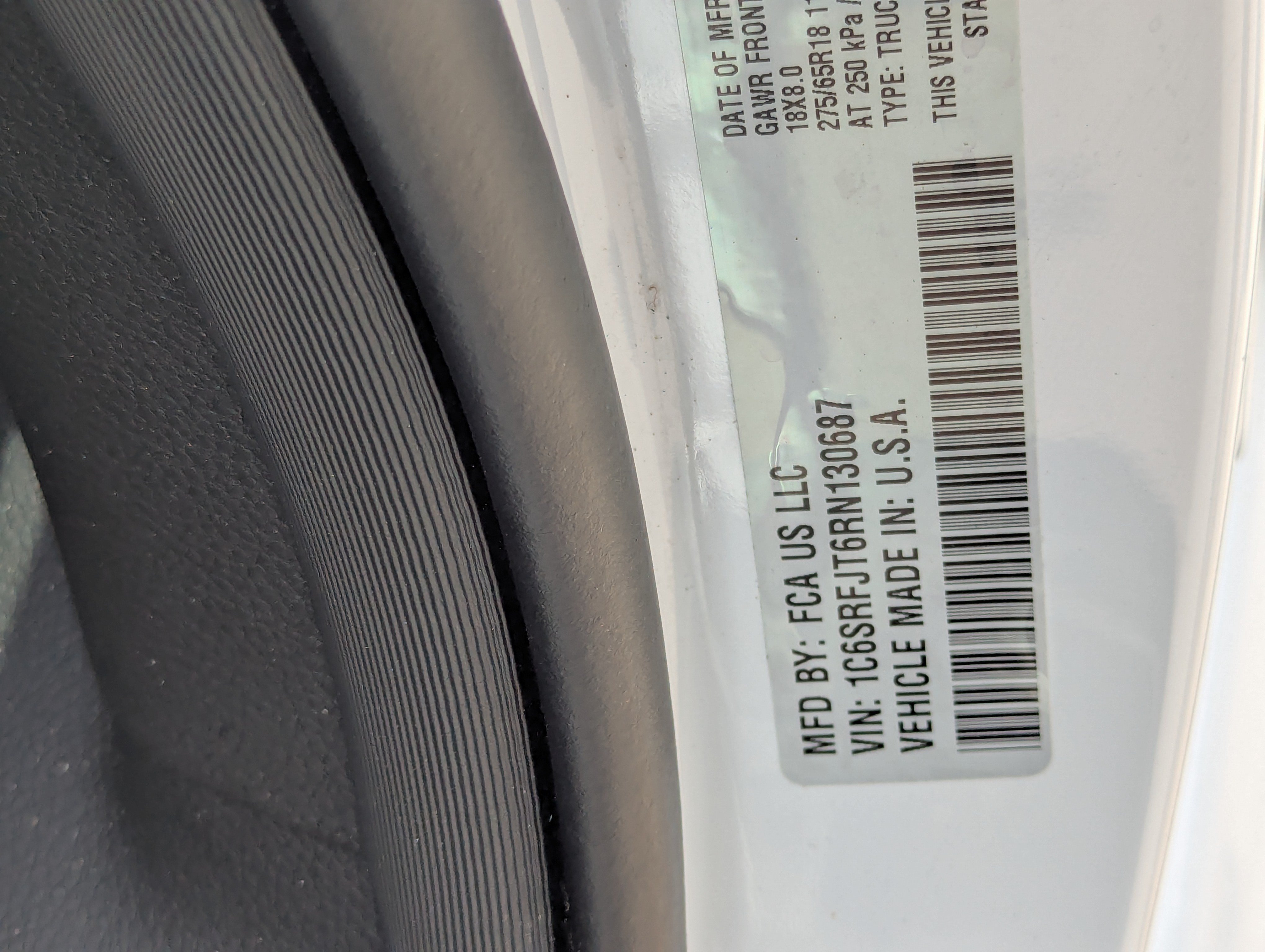 Used 2024 RAM 1500 Laramie AWD/4WD image 33