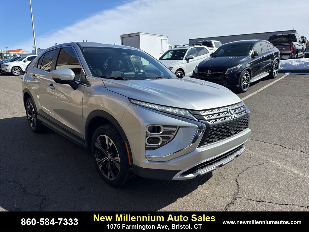 Used 2022 Mitsubishi Eclipse Cross SE image 1
