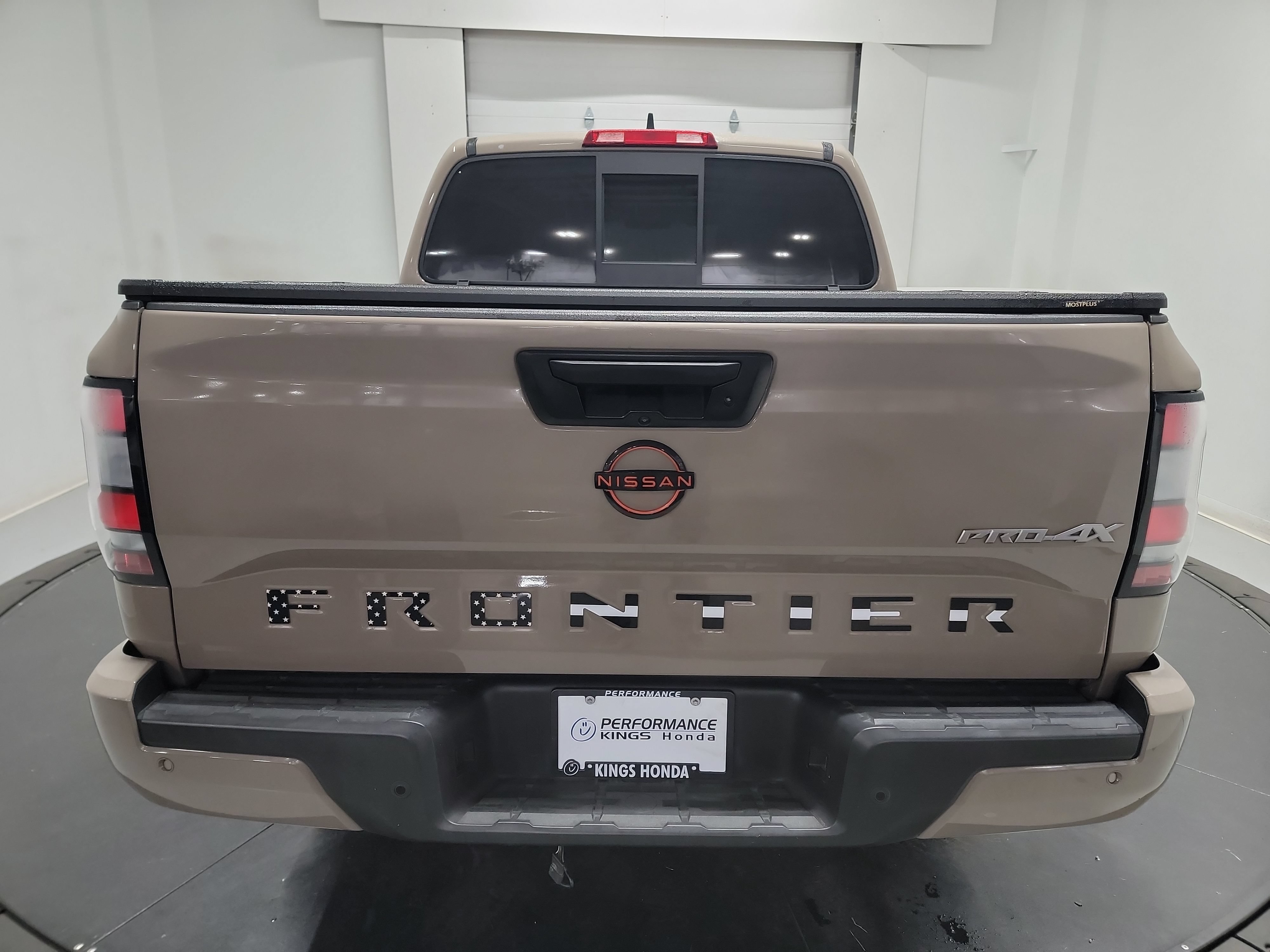 Used 2022 Nissan Frontier PRO-4X w/ Technology Package AWD/4WD image 8