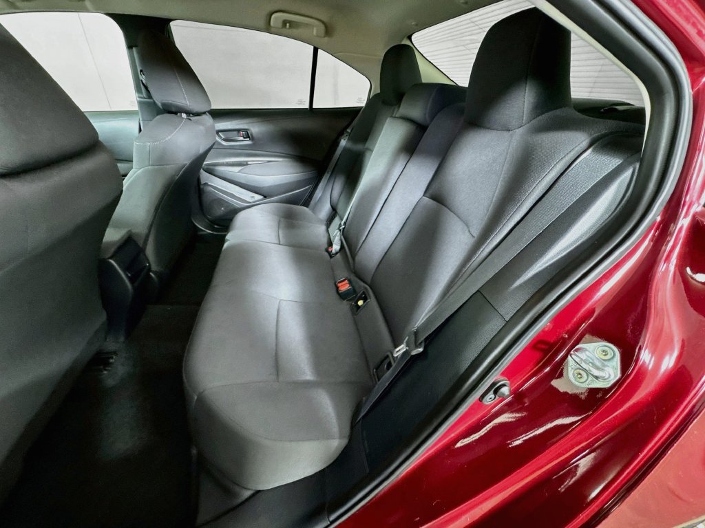 Used 2022 Toyota Corolla LE FWD image 25