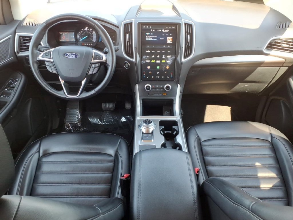 Used 2024 Ford Edge SEL AWD/4WD image 16
