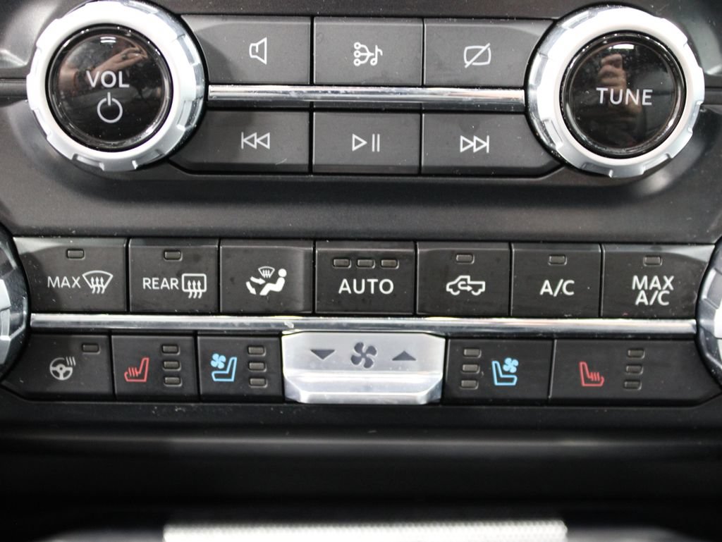 Used 2023 Ford F150 Lariat w/ Equipment Group 502A High AWD/4WD image 68