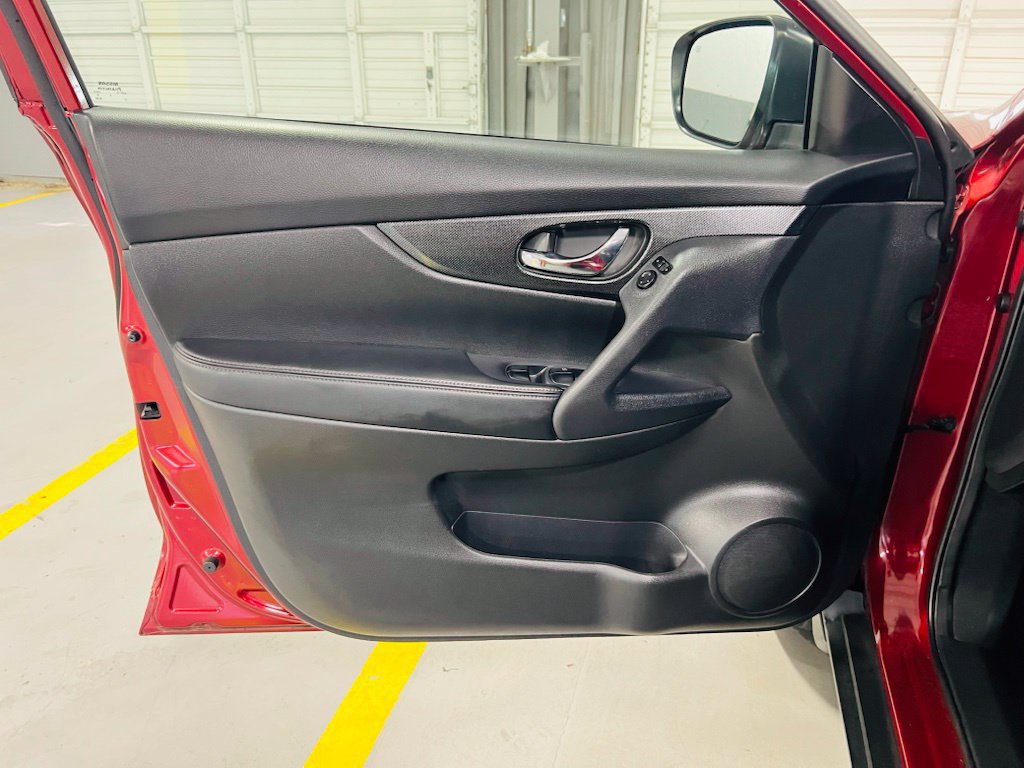Used 2015 Nissan Rogue SL FWD image 20