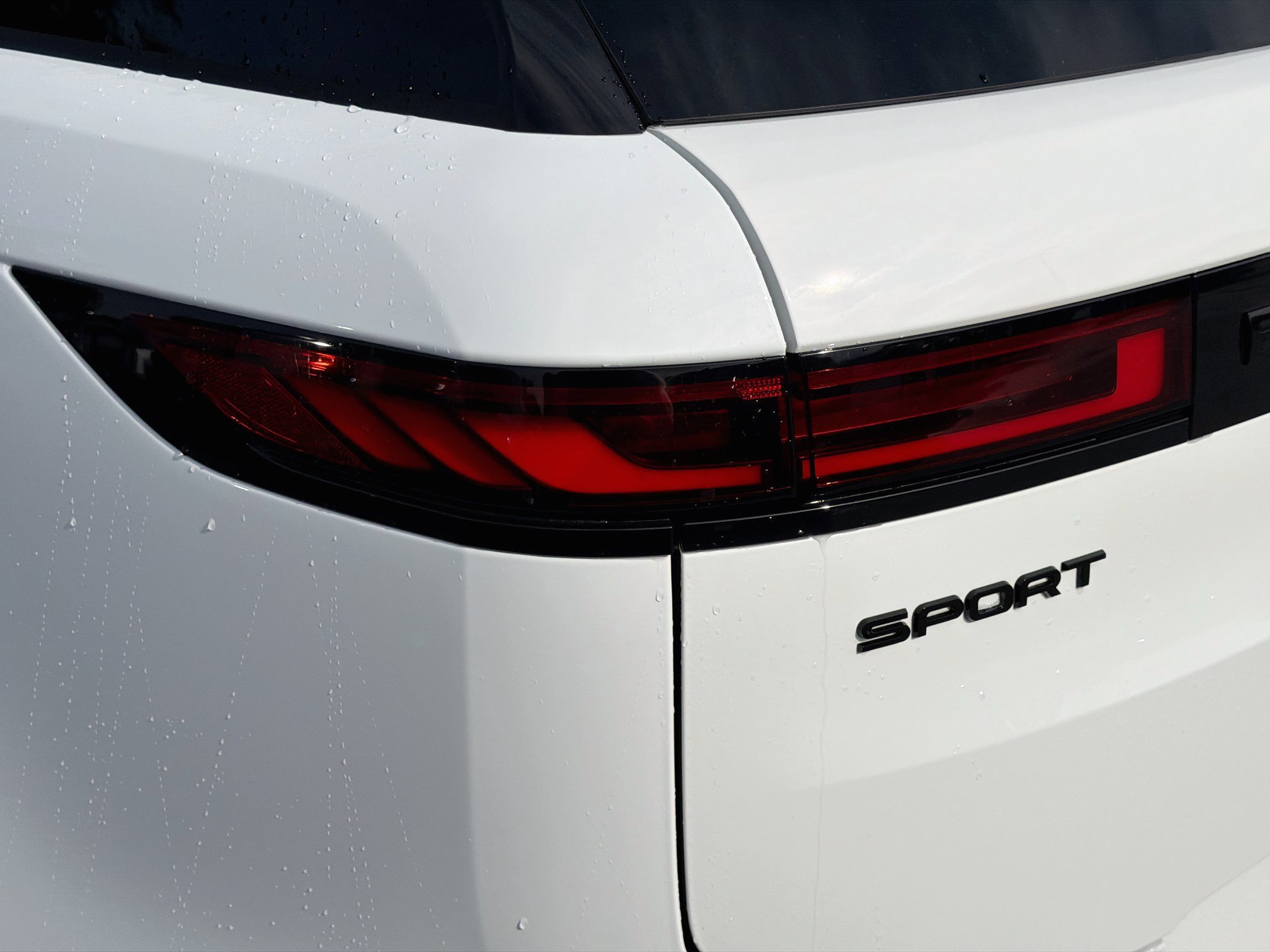 New 2027 Land Rover Range Rover Sport Dynamic SE AWD/4WD image 10