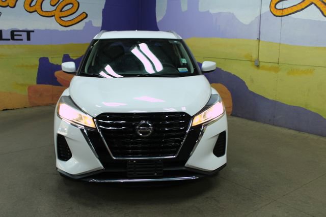Used 2021 Nissan Kicks SV FWD image 3