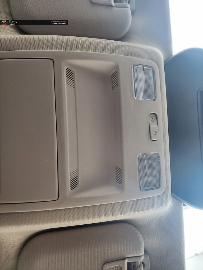 Used 2020 Ford Escape SE Sport image 44