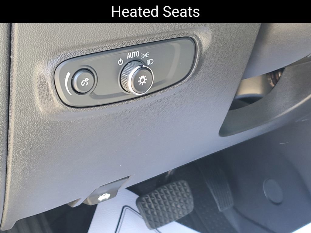 Used 2024 Chevrolet Equinox LT w/ LPO, Floor Liner Package FWD image 9