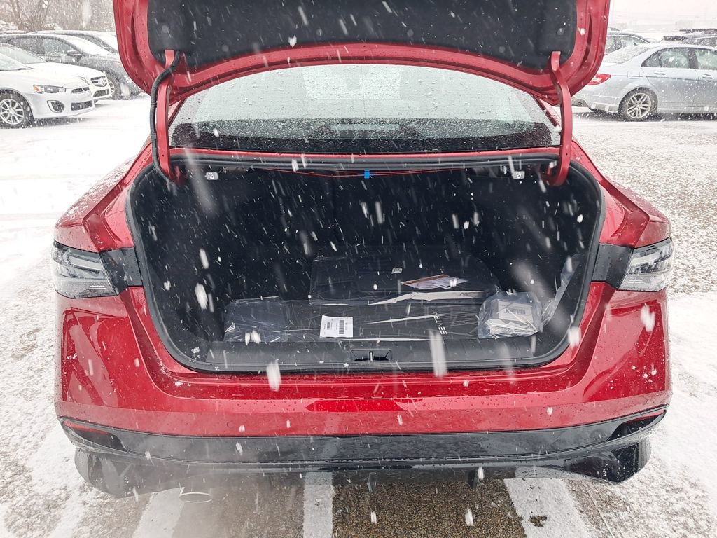 New 2026 Nissan Sentra SR w/ SR Premium Package image 24