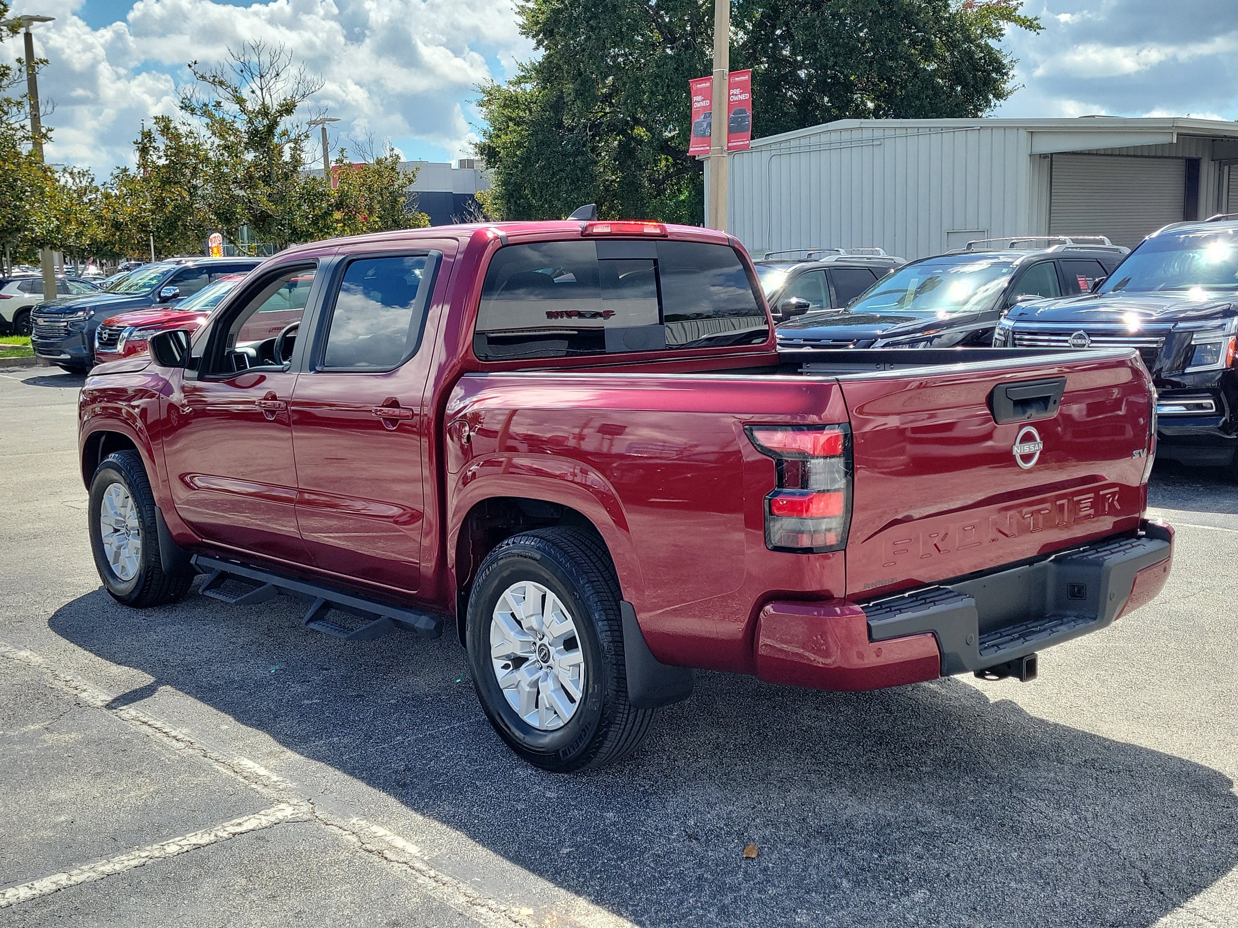 Certified 2024 Nissan Frontier SV w/ SV Convenience Package RWD image 6