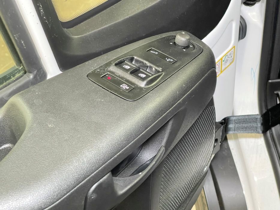 New 2024 RAM ProMaster 2500 w/ Safety Group image 15