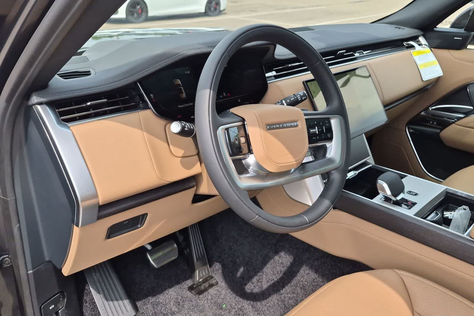New 2026 Land Rover Range Rover Long Wheelbase SE AWD/4WD video 2